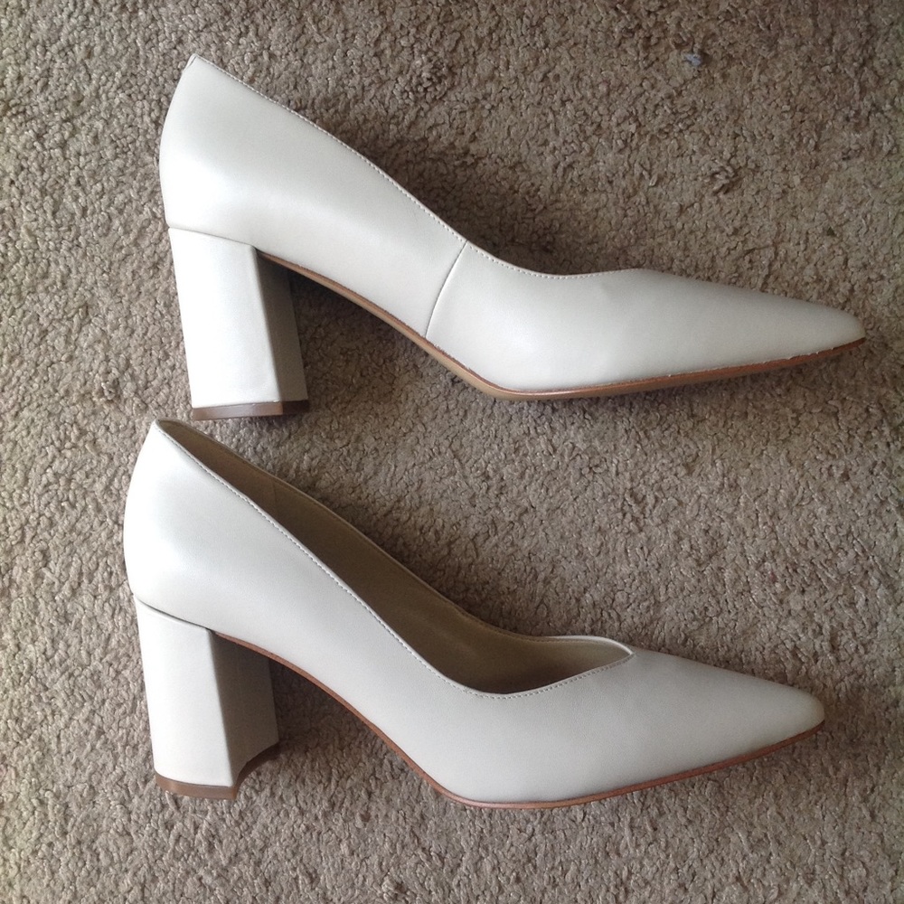 NEW Marc Fisher CAITLIN PUMP White Leather Pump 9M - Picture 6 of 14